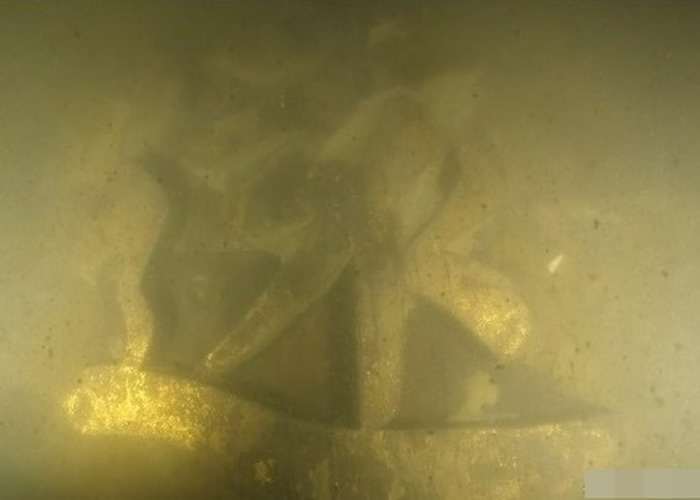 ����������ڵ�ľ���۽�Զ���֡�