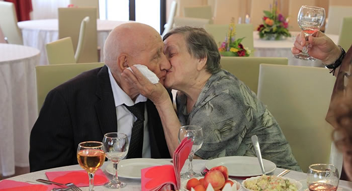 许多蔬菜和水果中包含的天然植物素会对人的健康和寿命造成积极影响