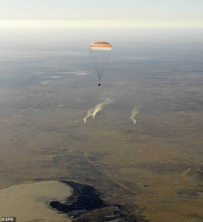 ����3���Ա�ġ�����MS-08���ŷɴ����ز��ڹ�����˹̹��ԭ�ɹ���½