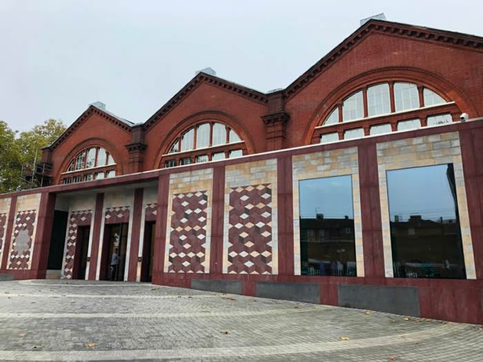 英国妇人偕家人游览位于伦敦“V&A儿童博物馆”惊见中国少女冤魂?