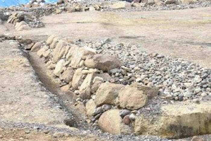 德川家康筑建的骏府城遗址内出土的石墙遗迹。