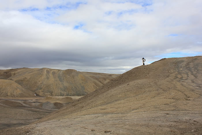 ������ʱ���ڣ�10���꣩�������˶�ǰ�����ǣ��������ܹ���̽���������ֻ�м�ʮ���ף������������߹��ľ���Ҳ��Զ����Կ��������������ء��������ⷽ���Ϊ��������