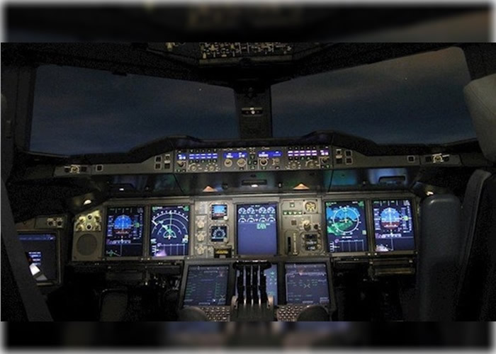 多架民航飞机报称爱尔兰西南部海岸上空出现数个不明飞行物 比喷气式飞机快几倍