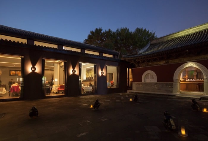 TRB Hutong餐厅布置简单干净。