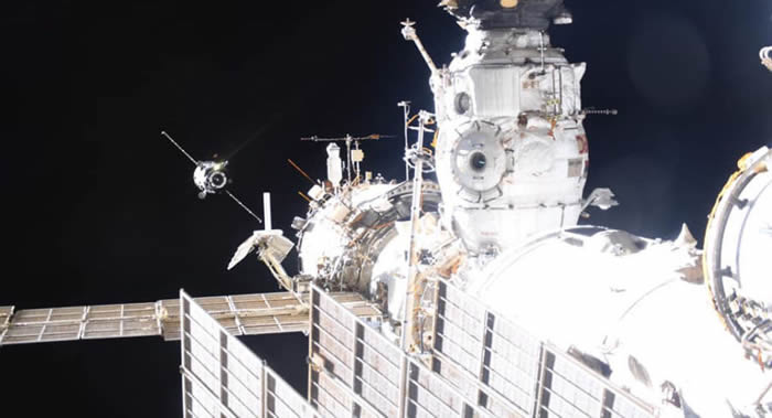 ����˹������MS-09�����˷ɴ�����1��25������ʿռ�վ���벢���ص���