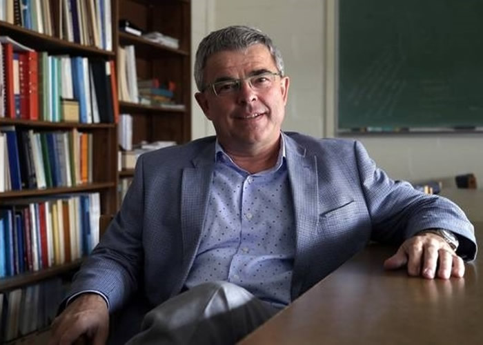 �ն��ǣ�ͼ���쵼�Ǵ��о���