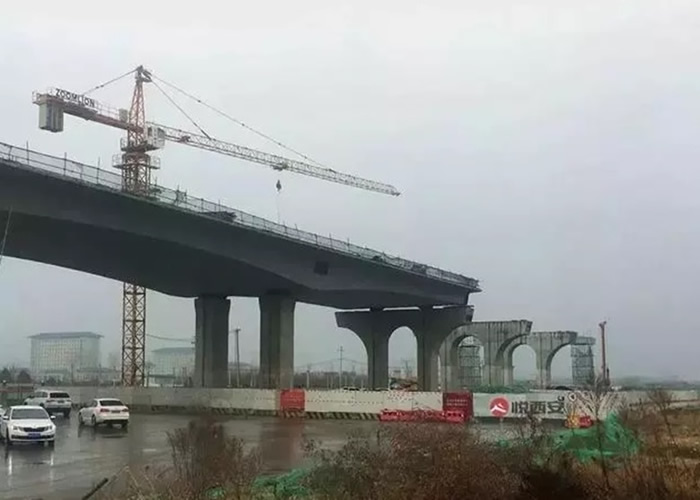 因发现遗址,相关的施工暂停。