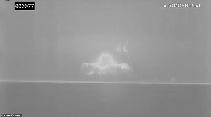 网上出现1945年7月16日人类历史上首颗原子弹爆炸修复版视频 代号“三位一体”