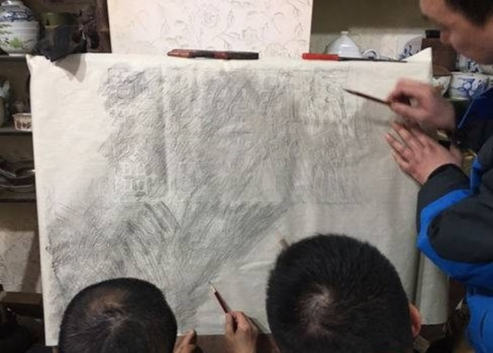 宋代石碑被农民当作洗衫板 实为名将后代墓志铭