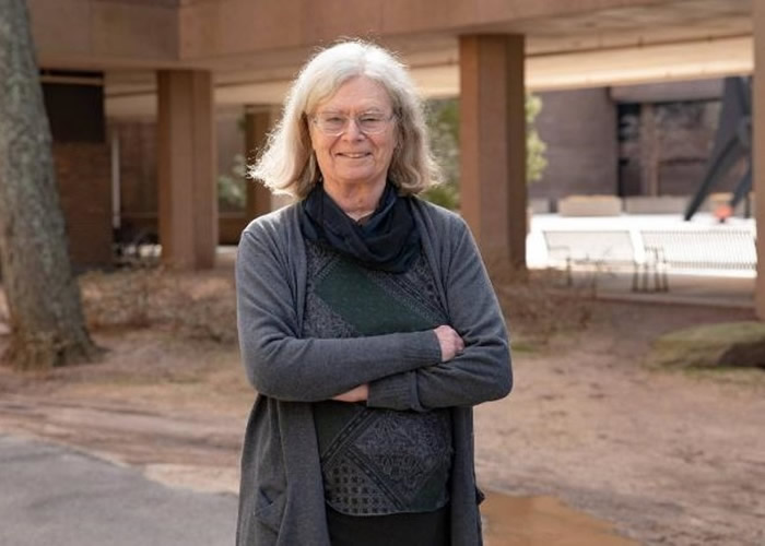 美国数学家乌伦贝克(Karen Uhlenbeck)夺阿贝尔奖 成史上首位女性获殊荣