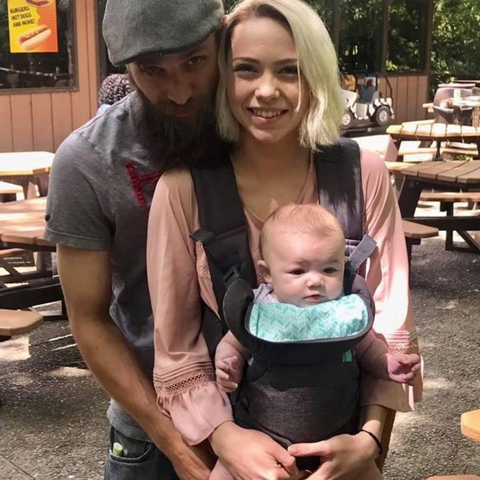 希金斯一家本来乐也融融。