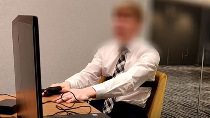 美国宣称自己来自2045年的“时空旅人”Adam Archon上《Apex TV》接受测谎