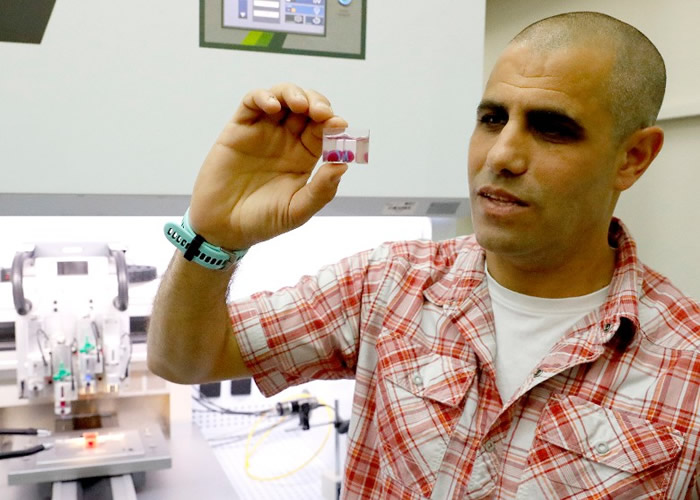 德维尔相信3D打印心脏移植后出现排斥现象机率会大大减低。