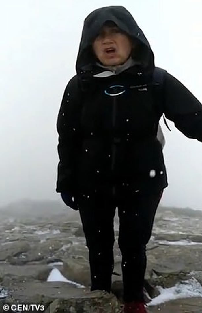 一道闪电突然劈下 西班牙夫妻登山摆拍遇雷击瞬间被震飞