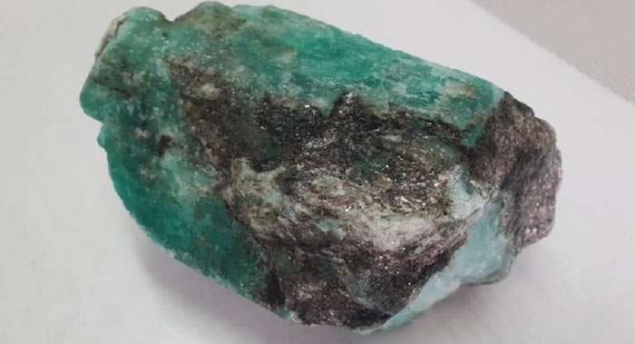 ˹˹ά˹˹طһش1.6ĸ̿ʯ