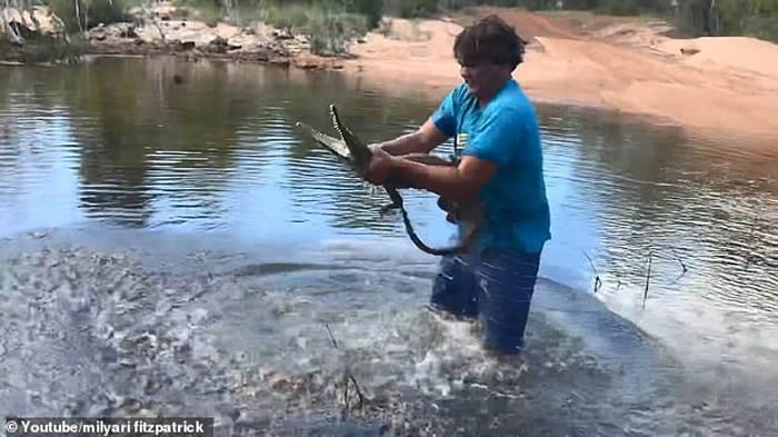 ԭסԡϵĲԼ ڱغͽ׽1.5׵ˮ