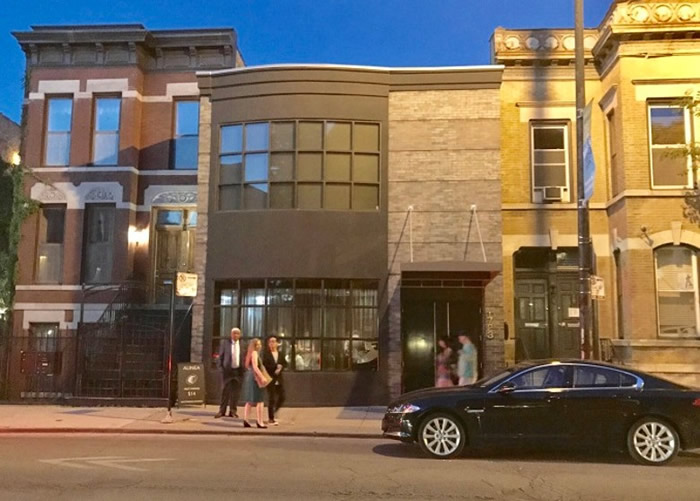 屈居第二的Alinea(图)。