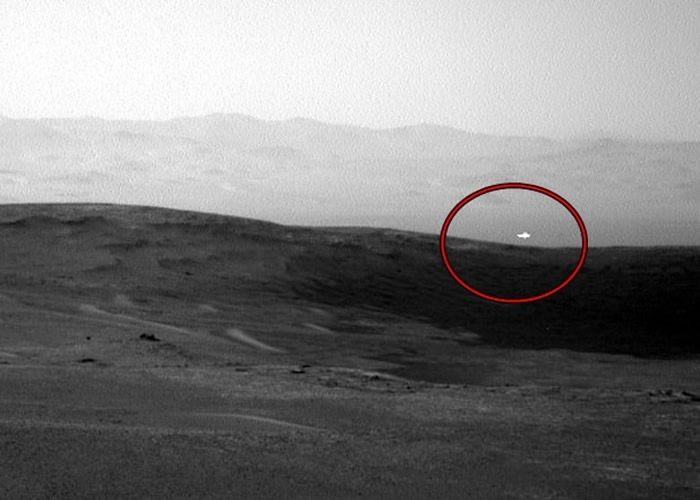 UFO还是太阳光反射?火星表面惊现神秘白光