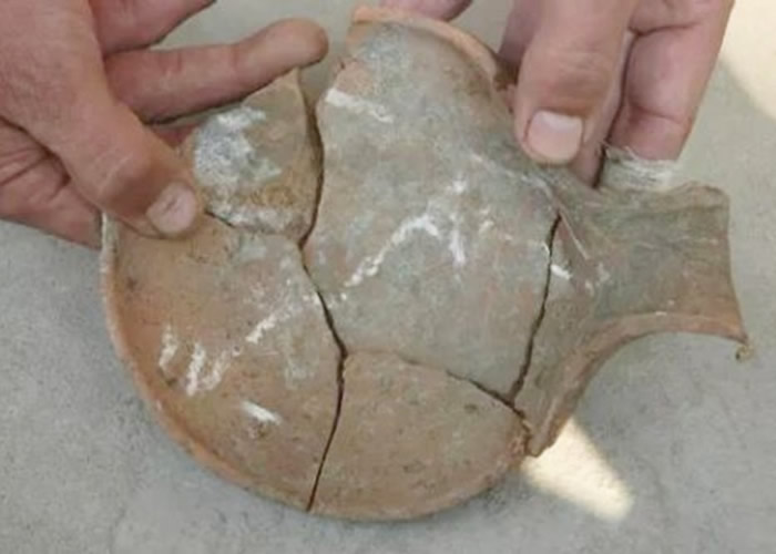 ��������ַ���ֵġ��ՅF����Ϊ�Ŵ�һ��ʢˮ��ʢ�Ƶ�����