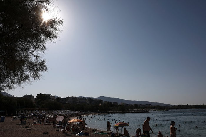 今年7月是1880年有纪录以来最热月份 北冰洋冰量同期减少近20%