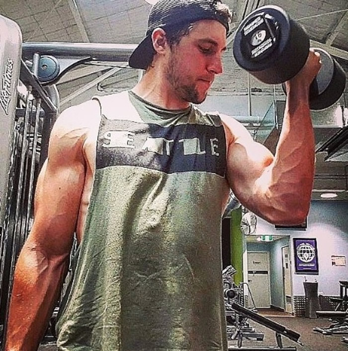 澳洲25岁大胃王男子Jesse Freeman荣登两项2020年健力士世界纪录大全