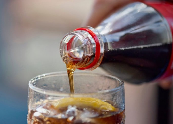 无糖汽水被认为是比较健康的选择。