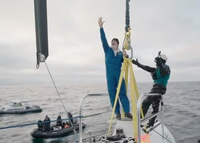 美国深海探险家Victor Vescovo乘坐潜艇抵达北冰洋的莫洛伊海沟最深处