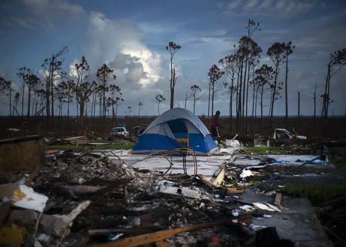 “国内流离失所监察中心”(IDMC)报告:全球上半年700万人因气候变化问题逃离家园