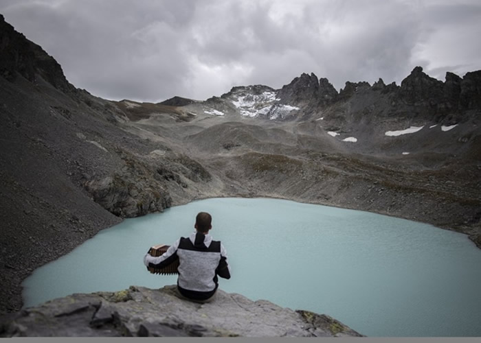 冰川数目近年大幅减少。