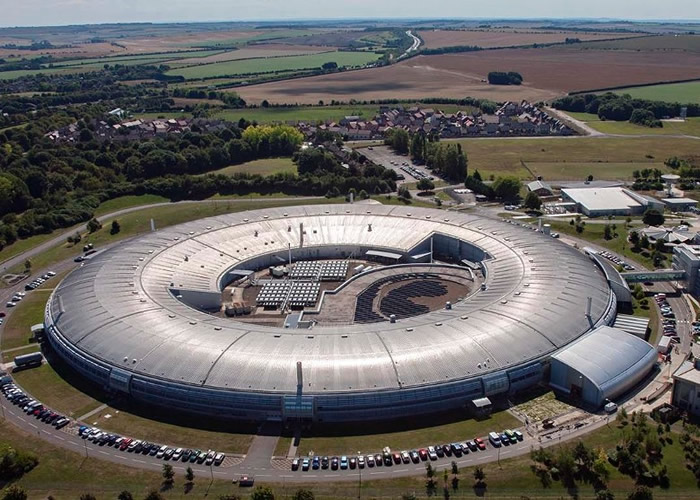 ����ʯ��ͬ�����������ڵϵ¿�����