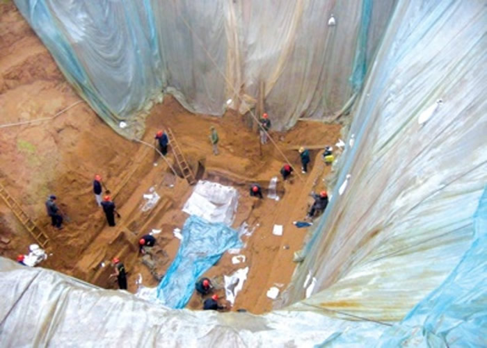 ����ʡפ�������ϲ���2400��ǰ��ׯ��Ĺ��ɳ��ɵ�Ĺ��ج��