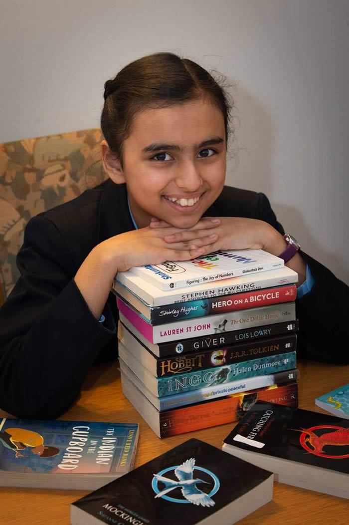 Ӣ��10��Ů��ͯ����櫡�����������Freya Mangotra�����̳�������˹̹�ͻ���