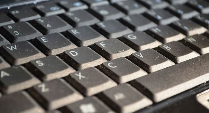 美国伊利诺伊州西北大学科学家现室内灰尘中的细菌对抗生素有抗药性