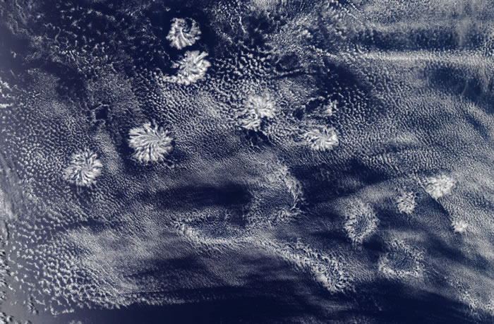 �������Aqua���ǲ�׽��ӡ�����Ͽճ��ֵ����ء�õ���ơ�����