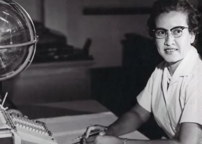 约翰逊为太空飞行计划作重大贡献。