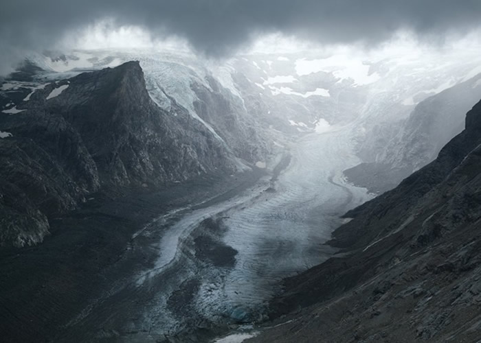 阿尔卑斯冰层封存了英国中世纪的工业痕迹。