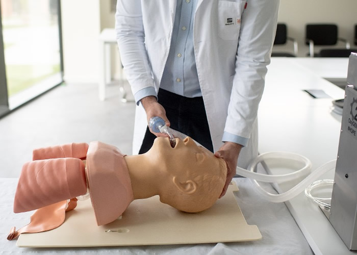 美国医生警告太早使用呼吸机或令新冠肺炎患者病情进一步恶化