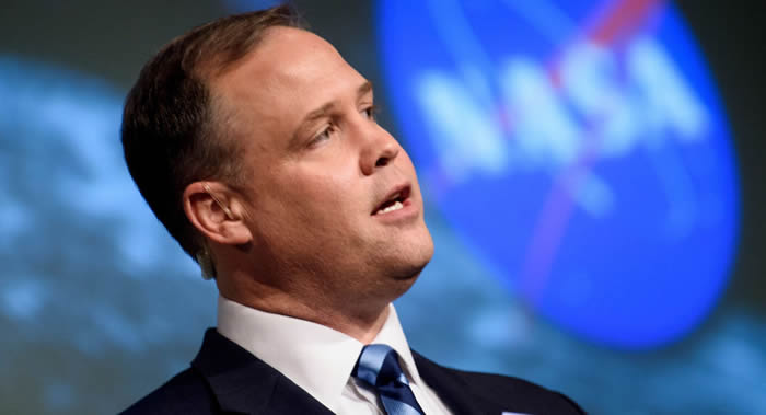 NASA局长吉姆•布里登斯廷:希望国际空间站伙伴国参加本国的月球项目