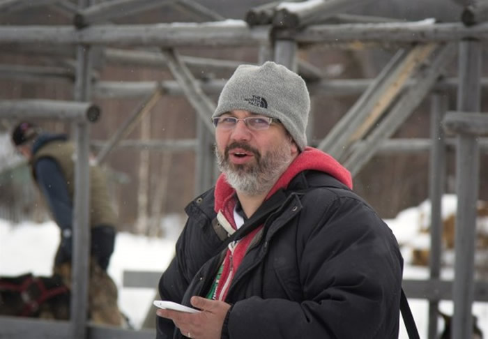 安克雷奇每日新闻》记者霍普金斯(Kyle Hopkins)的报道获奖