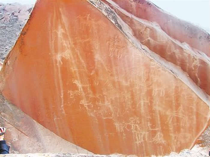 平川圆墩沟岩画