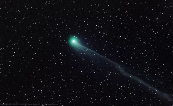 ���ۿɼ���Comet C/2020 F8 Swan���ǽ����ӵ���