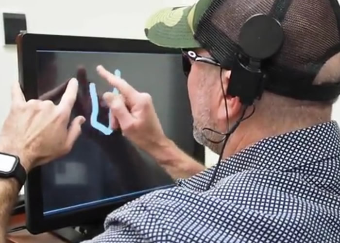 �������ݱ���ҽѧԺ��ѧ��ͨ����ʧ���ߴ�����ֲ��缫 ������������������ؼ�����