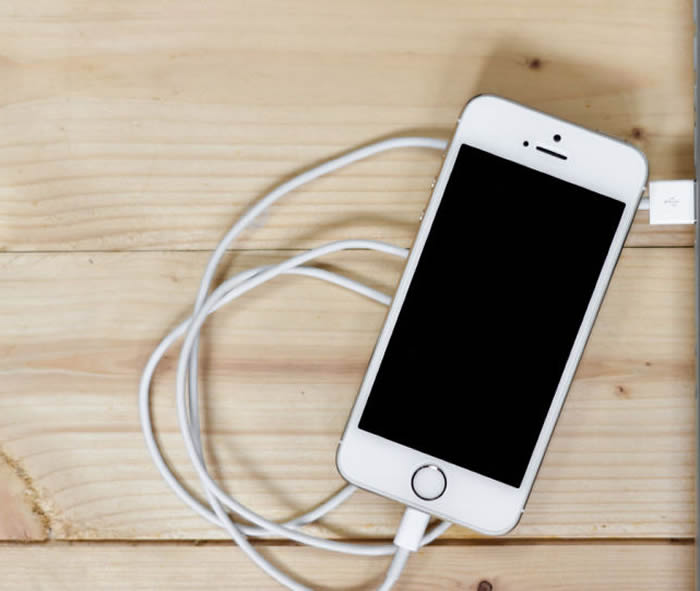 ��ҹ�����ܻ�Ӱ���ֻ���ʹ������