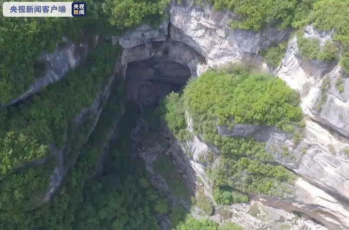 ��������ģ���Ⱥ�����������Ⱥ�״η���8����䗴��ʯ