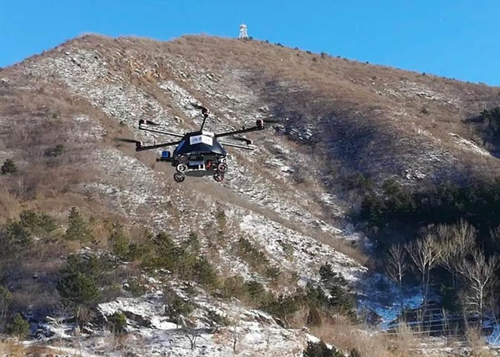 清华大学研发出空陆两用无人机“清华猛狮”