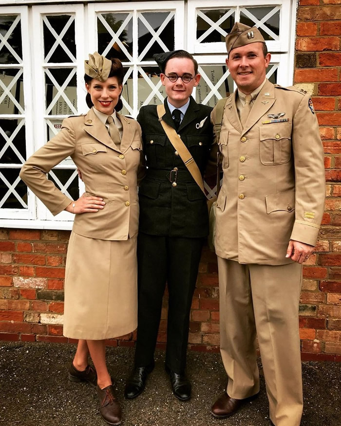 英国白金汉郡米尔顿凯恩斯19岁少年迷恋二战年代 复古生活穿越时空