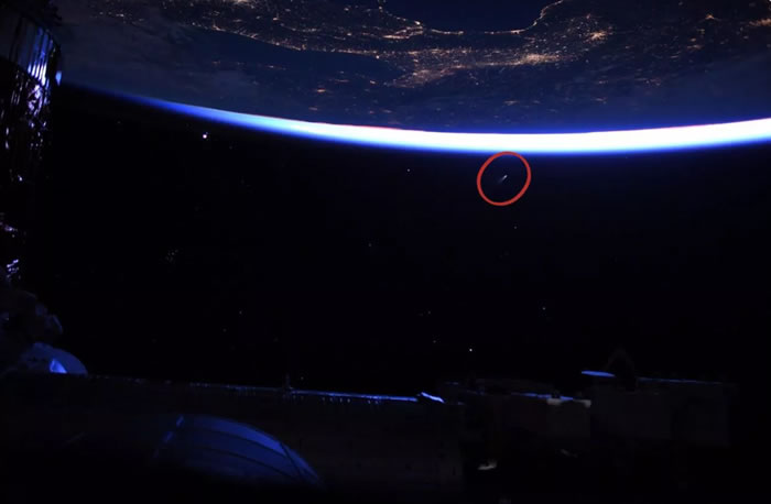 �Ա�ӹ��ʿռ�վ���㵽C/2020 F3 NEOWISE����