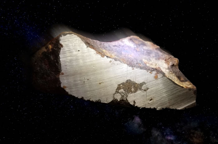 来自一颗拥有液态金属核小行星的神秘陨石