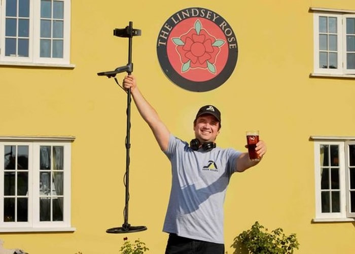 Ӣ�������˿�һ�����ý���̽����Ѱ�������ӵ��ư���ǲ���ּ�ֵ10��Ӣ��������