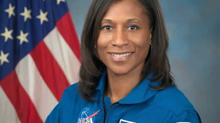 NASAָ�ɺ����ԱJeanette Epps���в���CST-100�Ǽʷɴ����״����˷�������